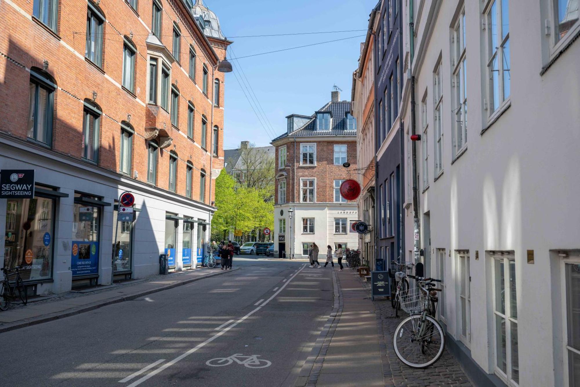 Large With Canal View In Cph Kopenhagen
